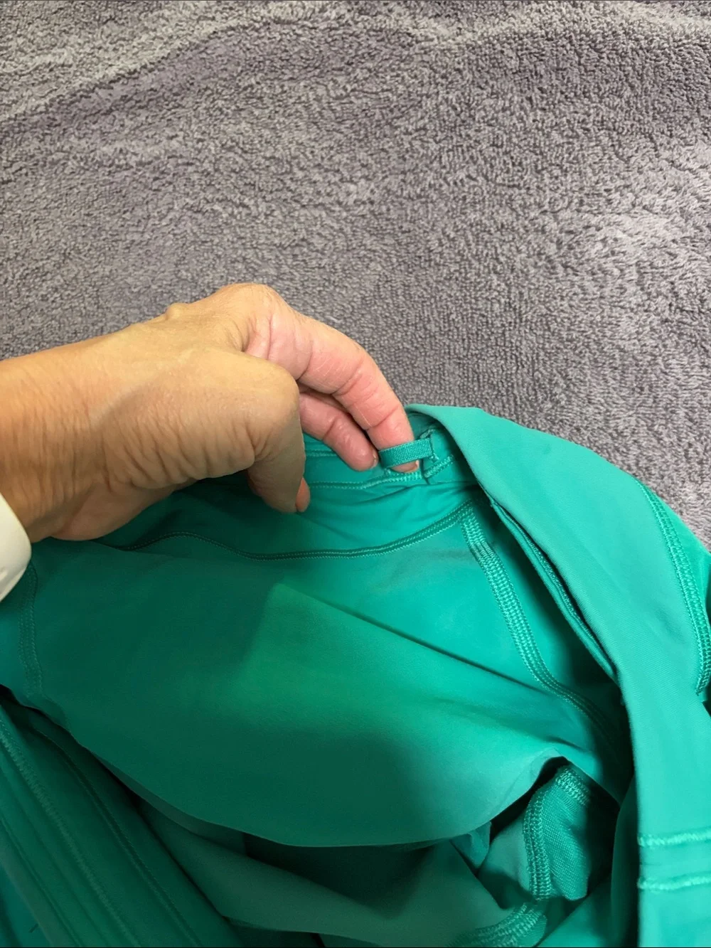 Lululemon pace rival long Maldives Green